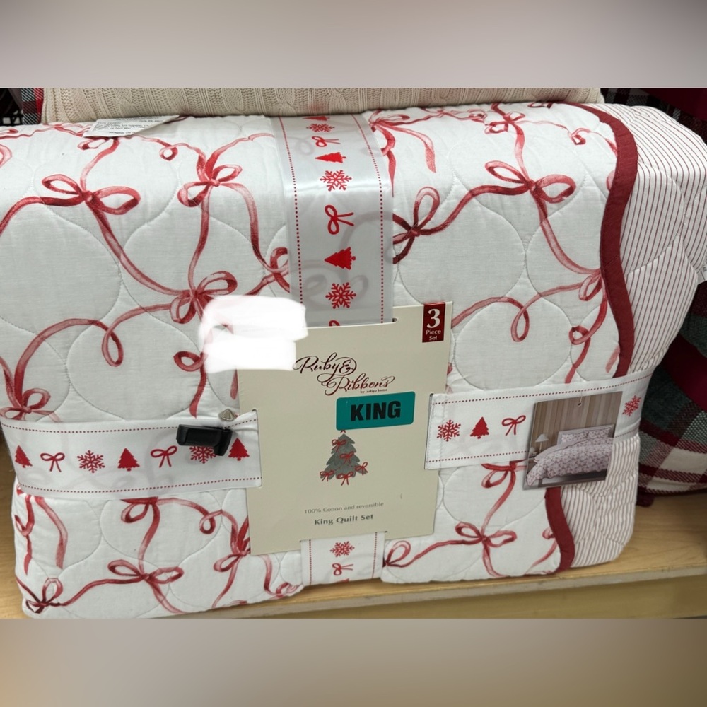 Ruby Ribbon Red and White King Quilt Set